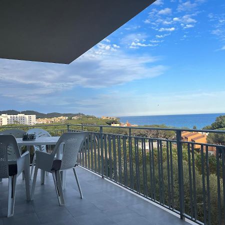 Apartamento con terraza en la playa de La Fosca Palamós Exterior foto