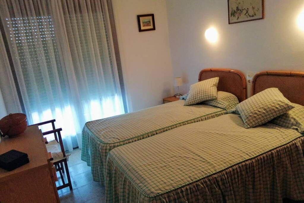 Apartamento con terraza en la playa de La Fosca Palamós Exterior foto
