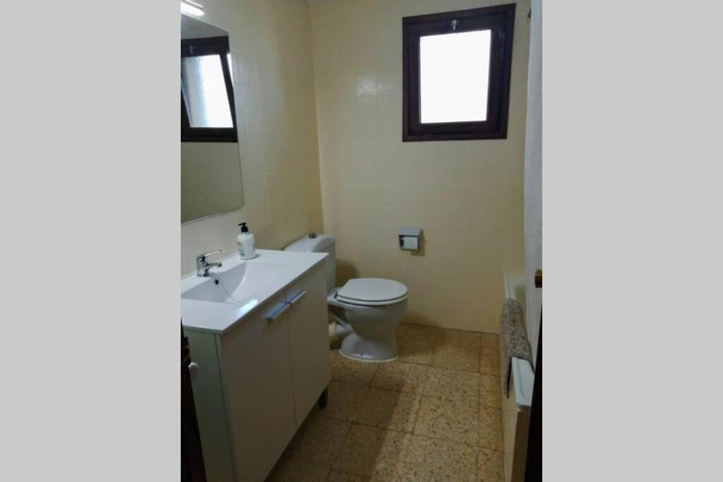 Apartamento con terraza en la playa de La Fosca Palamós Exterior foto