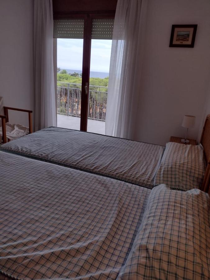 Apartamento con terraza en la playa de La Fosca Palamós Exterior foto